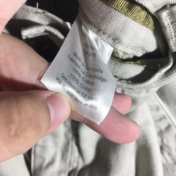 Mens Mountain Khaki Pants Tan Stained Outdoors Work Casual Trashed Career - Picture 5 of 6